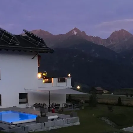 Alpenstern Apartment *